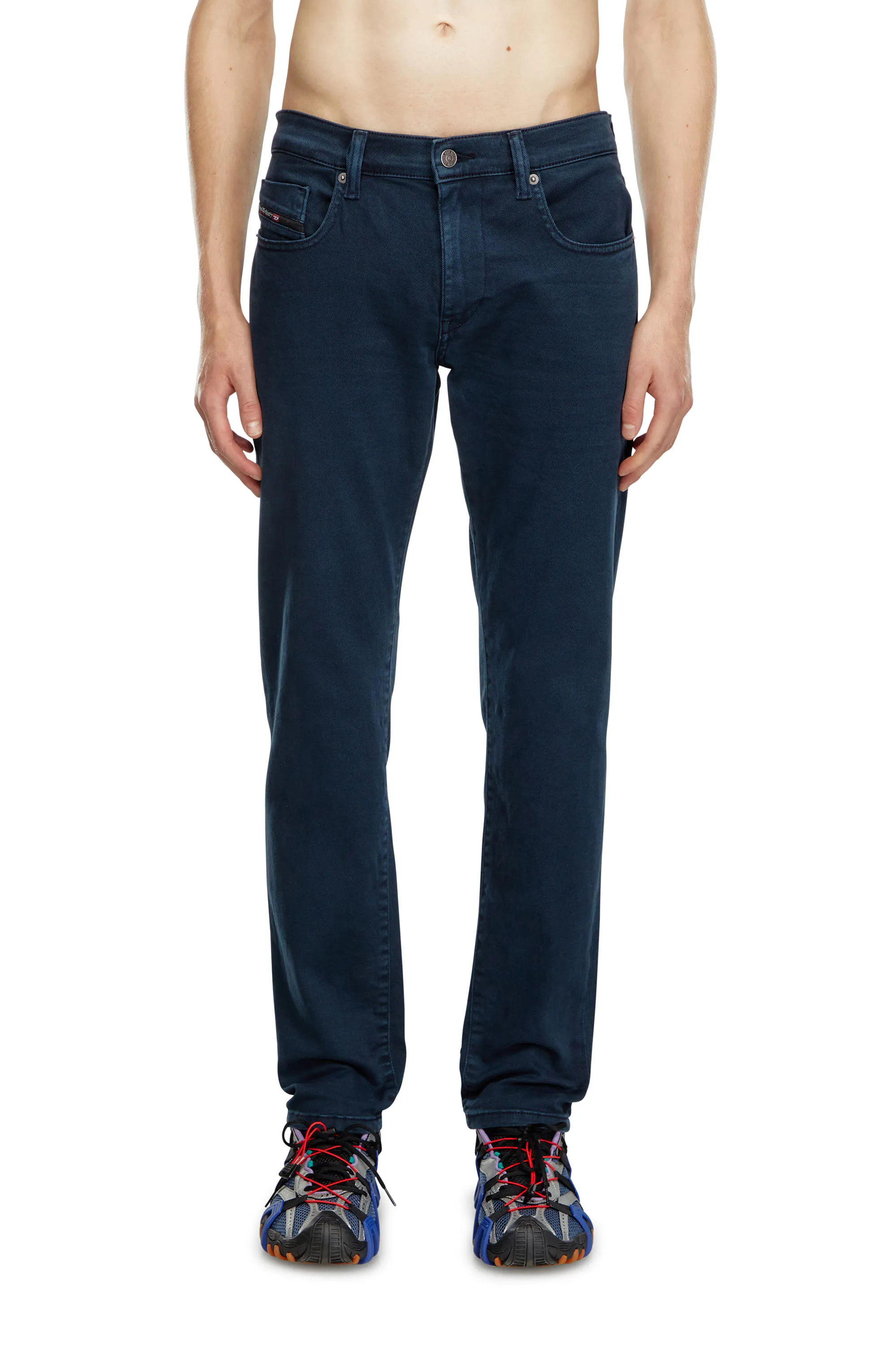 2019 slim fit jeans with distressed design - Buy now